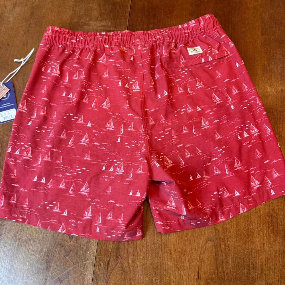 Fair Harbor Swim Trunks Mens XXL Red The Bayberry Sailboat 7" Inseam NWT